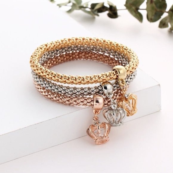 Queen Tri-Color Bracelet Set - NWT - Picture 2 of 3